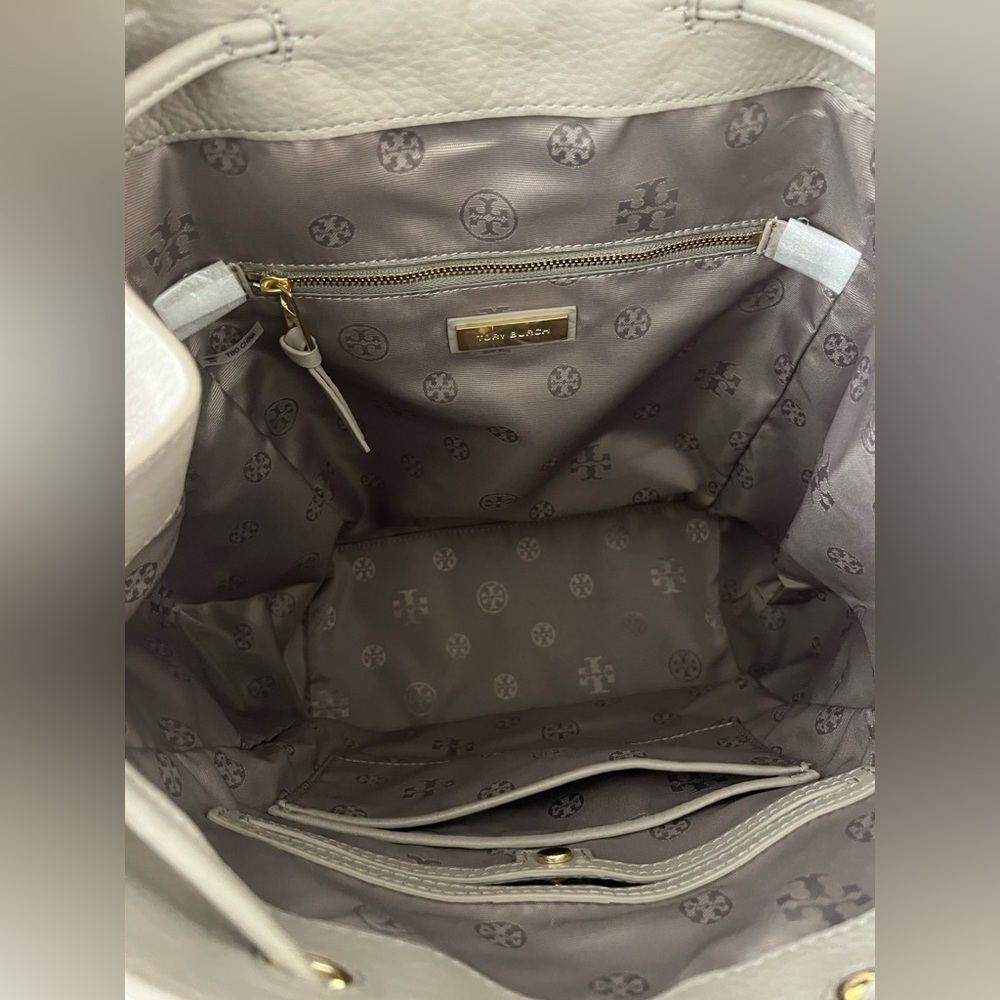 Tory Burch Landon Flap Backpack French Gray Pebbled Leather NWT - Style 31387 - Picture 11 of 17